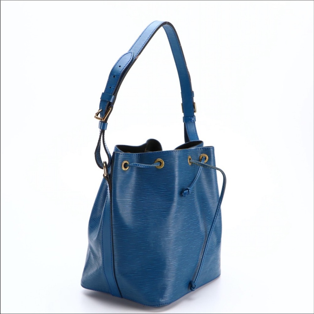 Luis Vuitton bucket bag - Picture 3 of 9